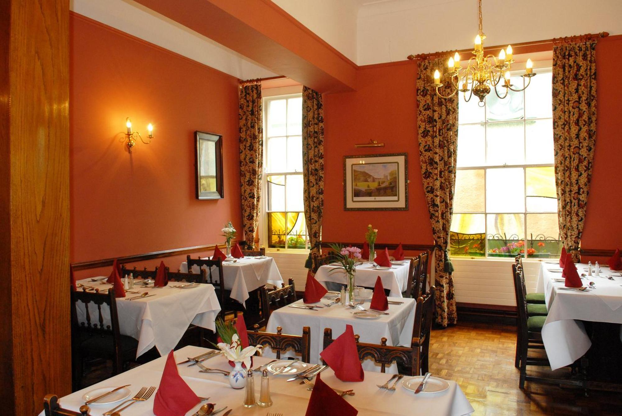 Londonderry Arms Hotel Карнлок Екстериор снимка