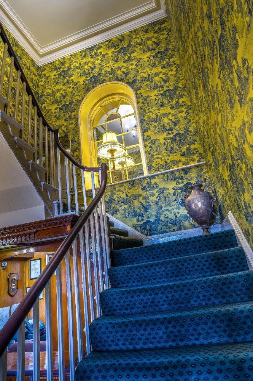 Londonderry Arms Hotel Карнлок Екстериор снимка