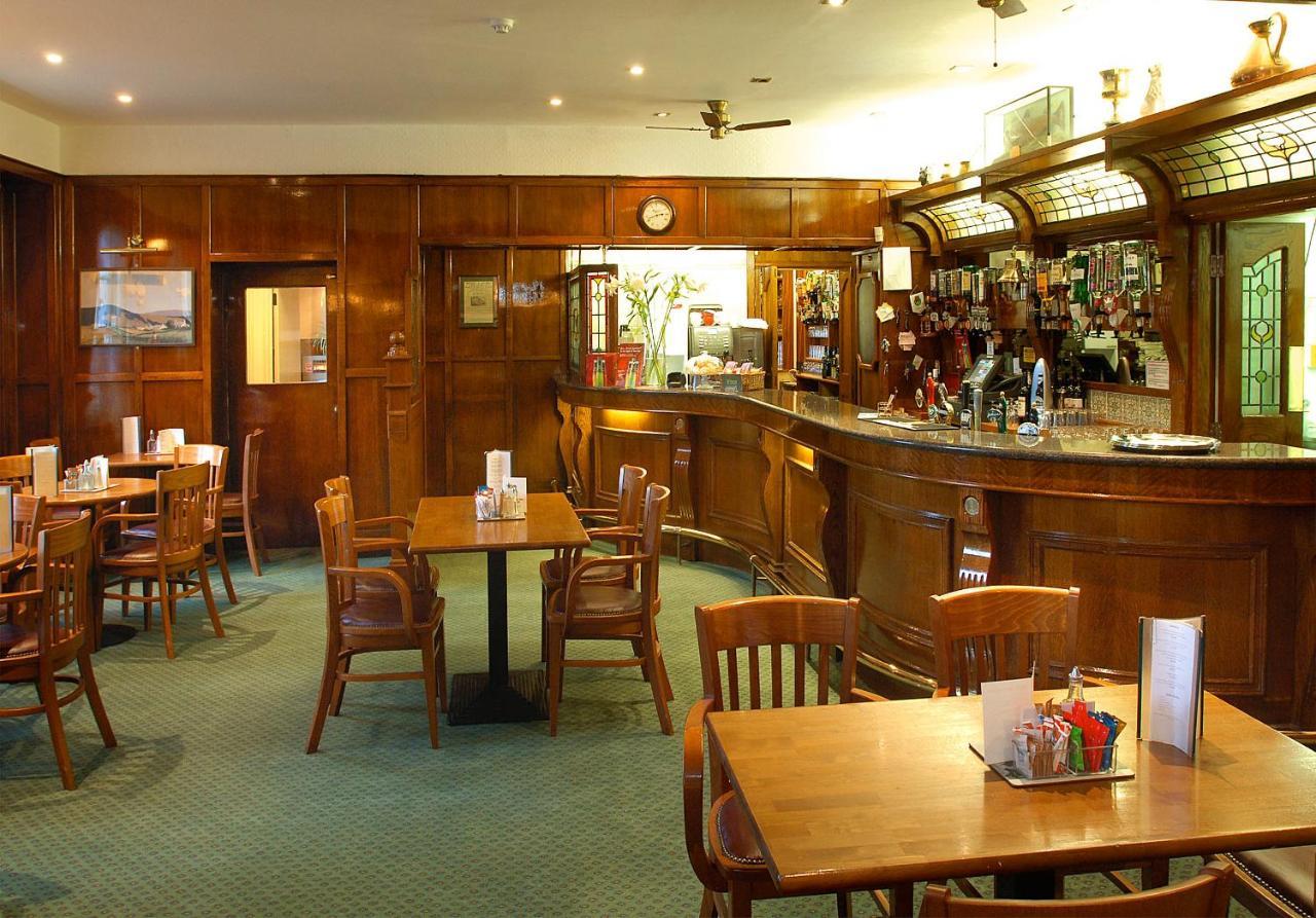 Londonderry Arms Hotel Карнлок Екстериор снимка