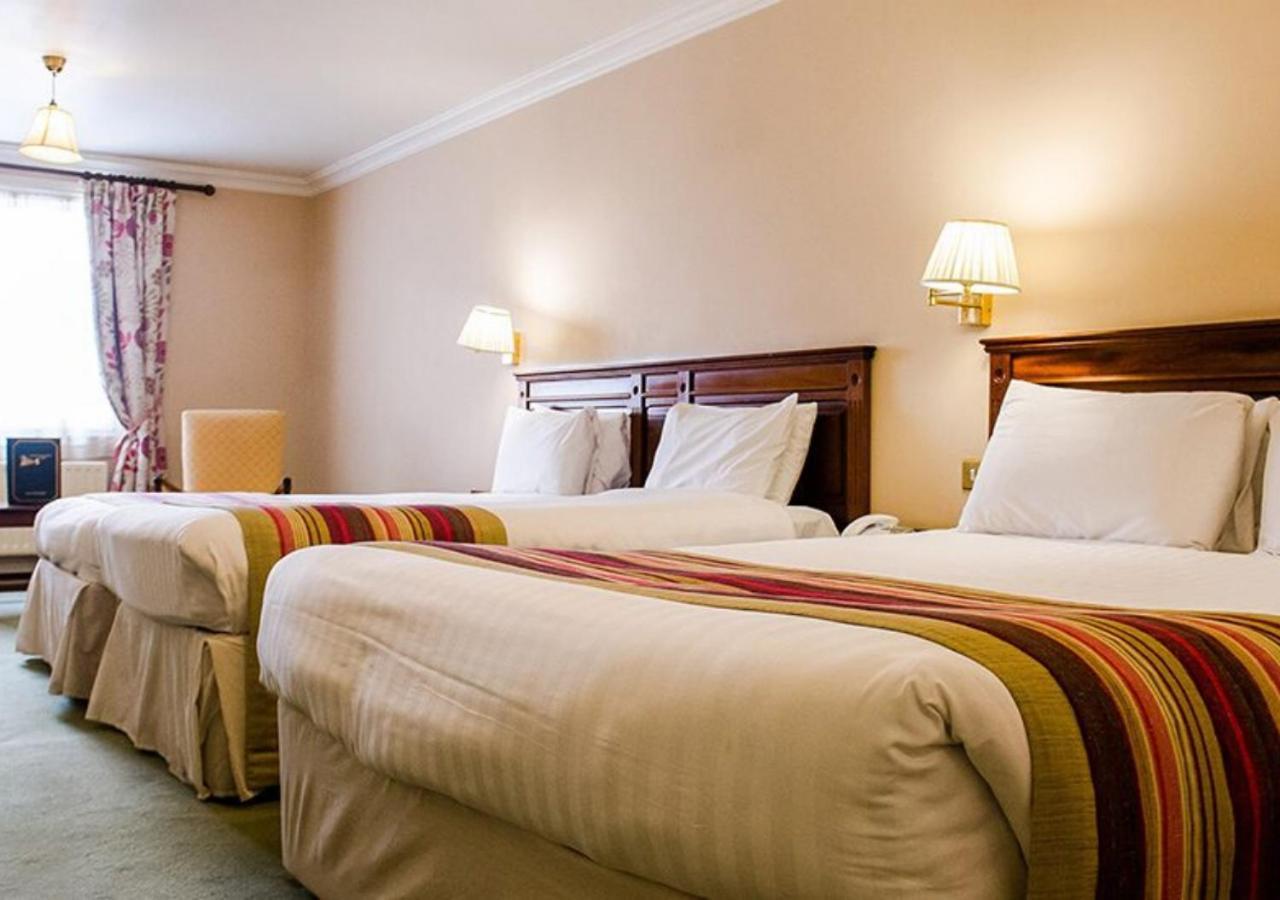 Londonderry Arms Hotel Карнлок Екстериор снимка