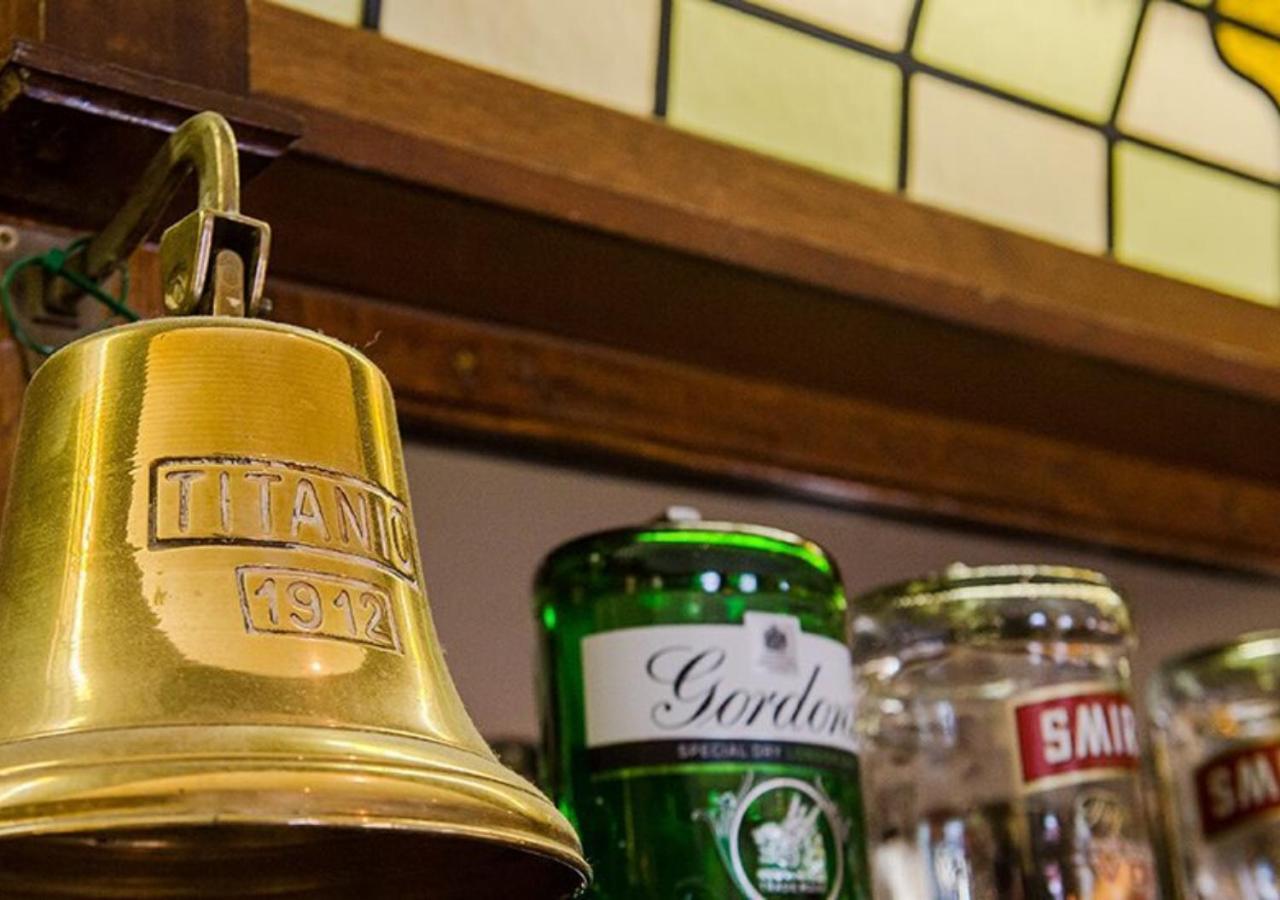 Londonderry Arms Hotel Карнлок Екстериор снимка